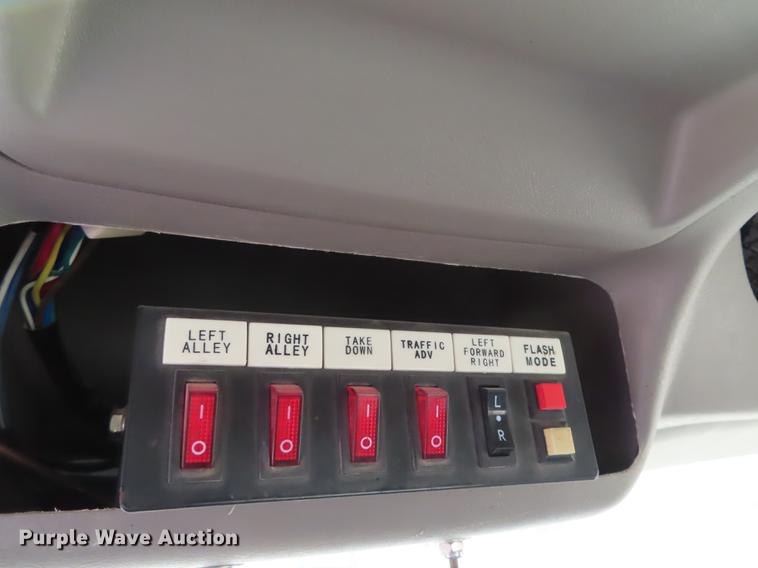 image for item L1482 2009 International 7400 digger derrick truck