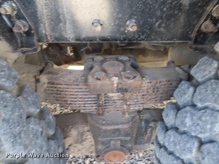 image for item L1482 2009 International 7400 digger derrick truck