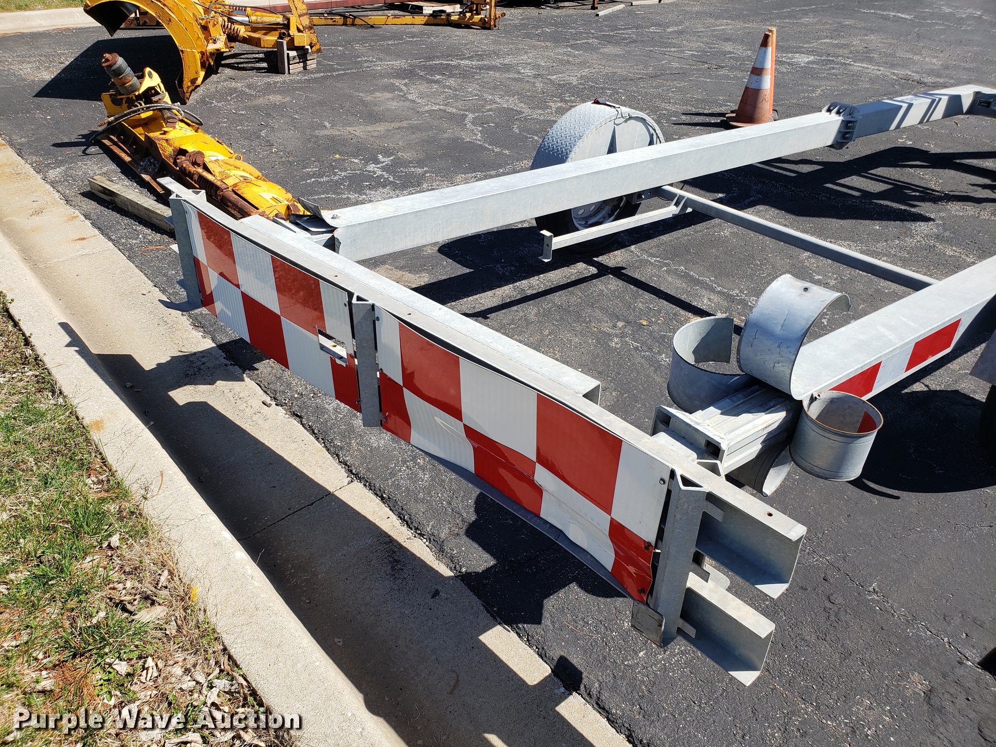 Gregory crash attenuator in Lee's Summit, MO Item DF3397 sold