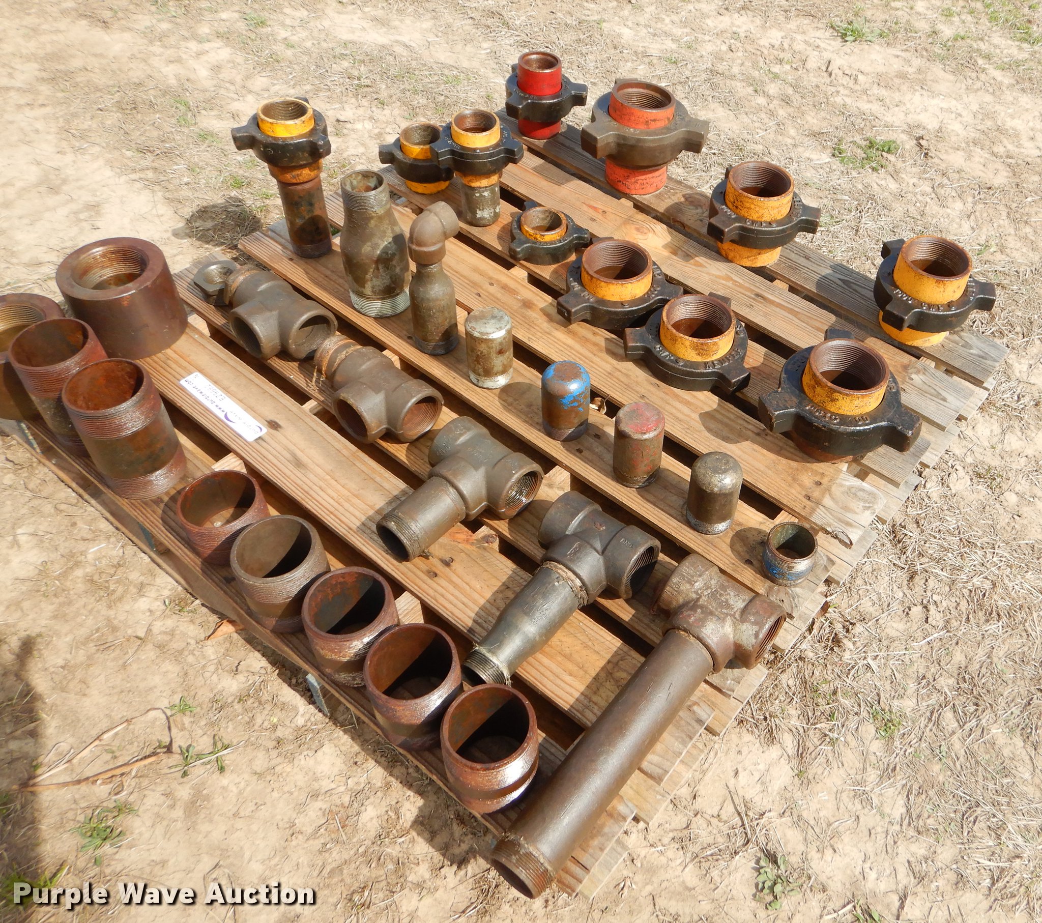 Oil field pipe fittings in Cleveland , OK Item EZ9882 sold Purple Wave