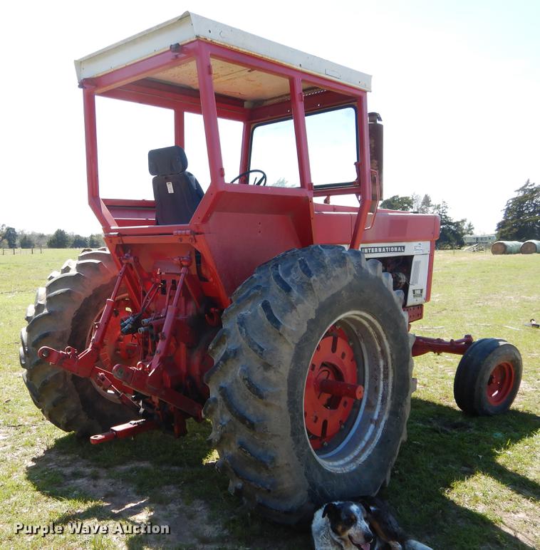 image for item DC0213 1974 International 966 tractor
