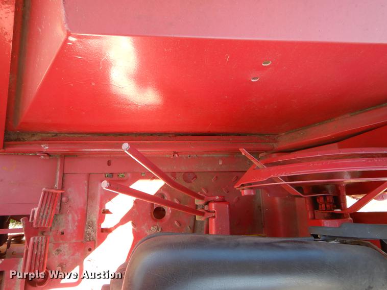 image for item DC0213 1974 International 966 tractor