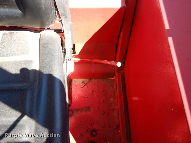 image for item DC0213 1974 International 966 tractor