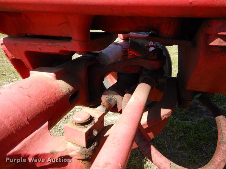 image for item DC0213 1974 International 966 tractor