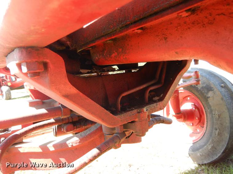 image for item DC0213 1974 International 966 tractor