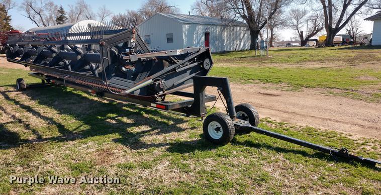 image for item DD6944 MacDon 960 draper head