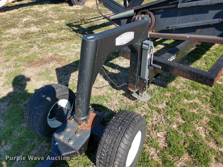 image for item DD6944 MacDon 960 draper head