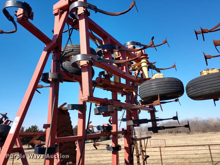 image for item DD6946 Krause 4241 field cultivator