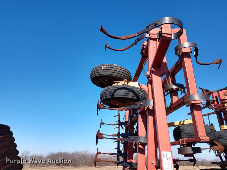 image for item DD6946 Krause 4241 field cultivator