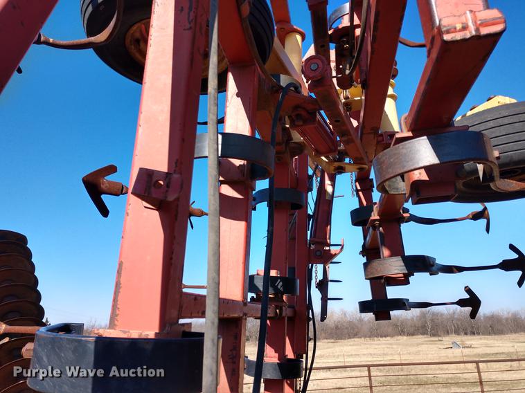 image for item DD6946 Krause 4241 field cultivator