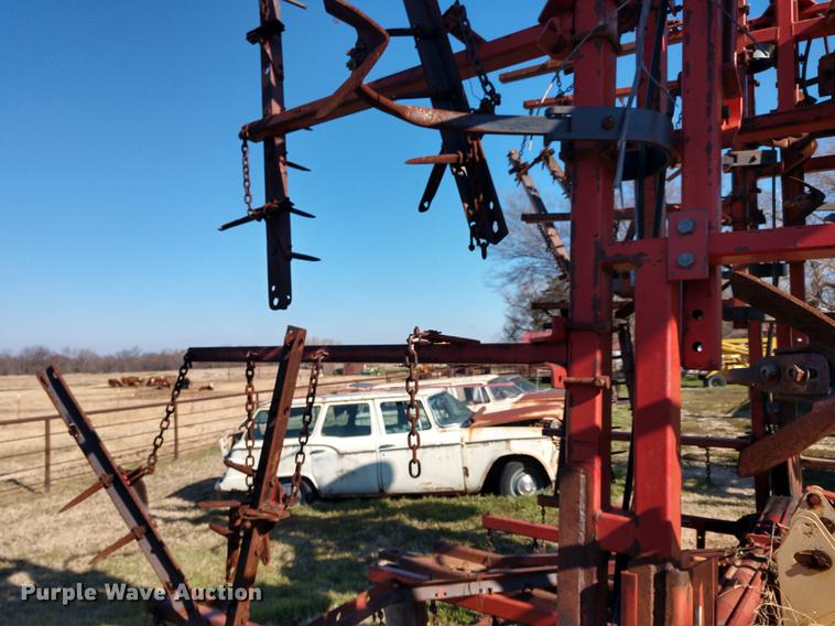 image for item DD6946 Krause 4241 field cultivator