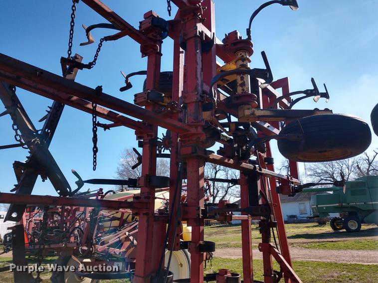 image for item DD6946 Krause 4241 field cultivator