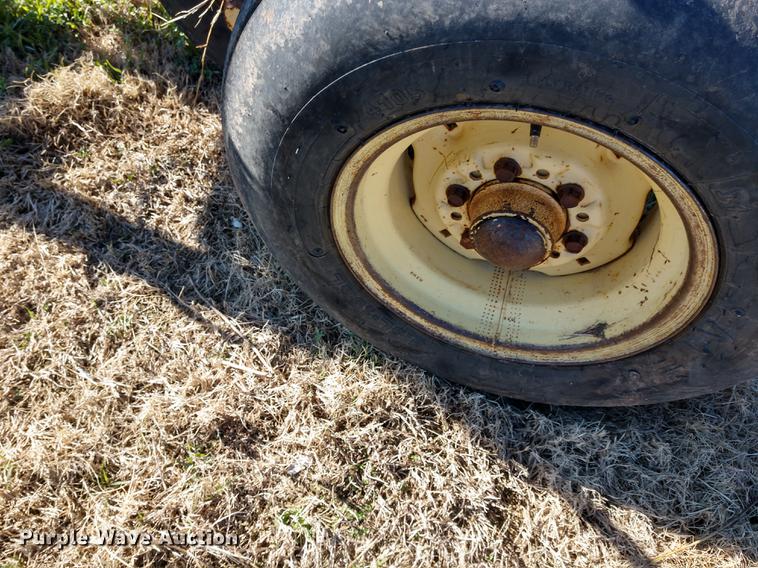 image for item DD6946 Krause 4241 field cultivator