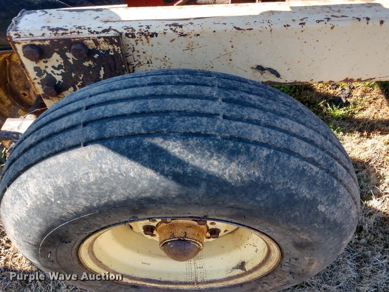 image for item DD6946 Krause 4241 field cultivator