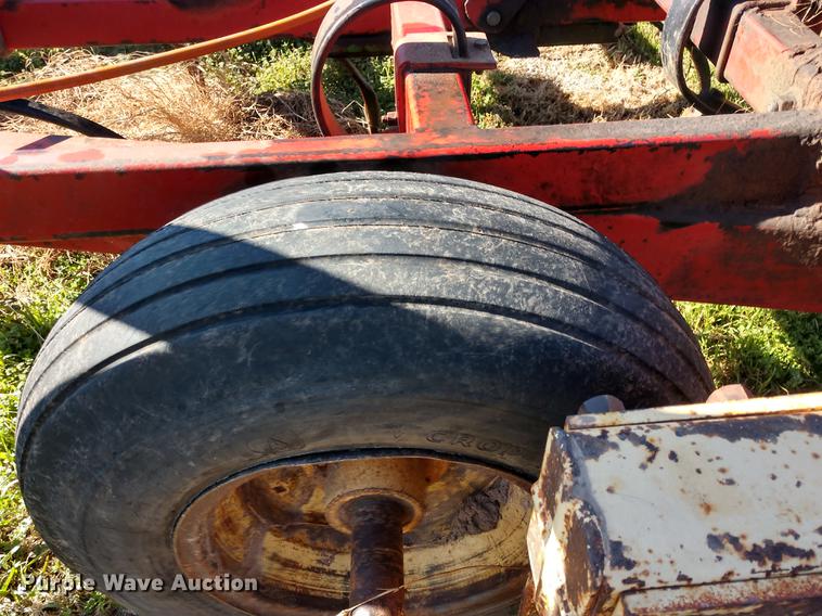 image for item DD6946 Krause 4241 field cultivator