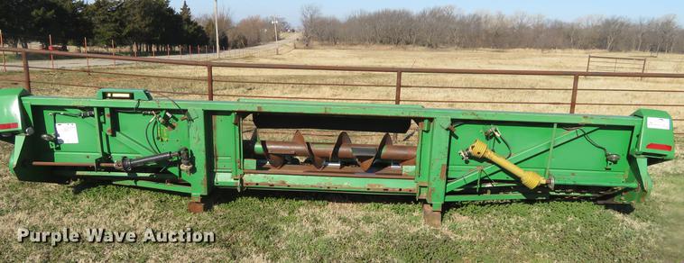 image for item DD6948 1996 John Deere 893 corn head