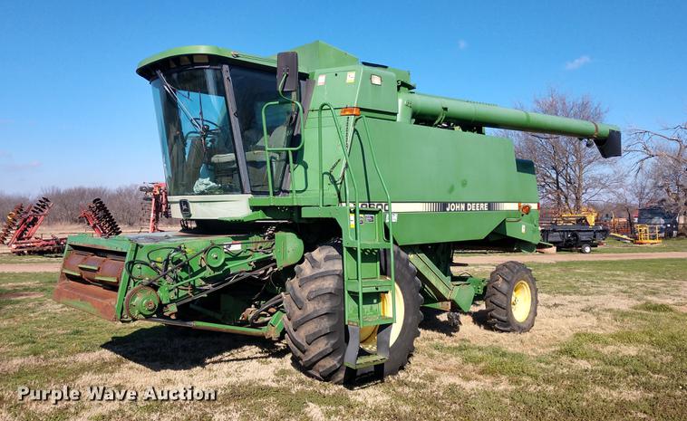 image for item DD6949 1994 John Deere 9600 combine