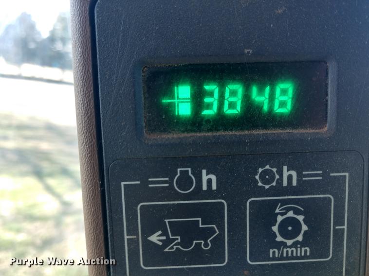 image for item DD6949 1994 John Deere 9600 combine