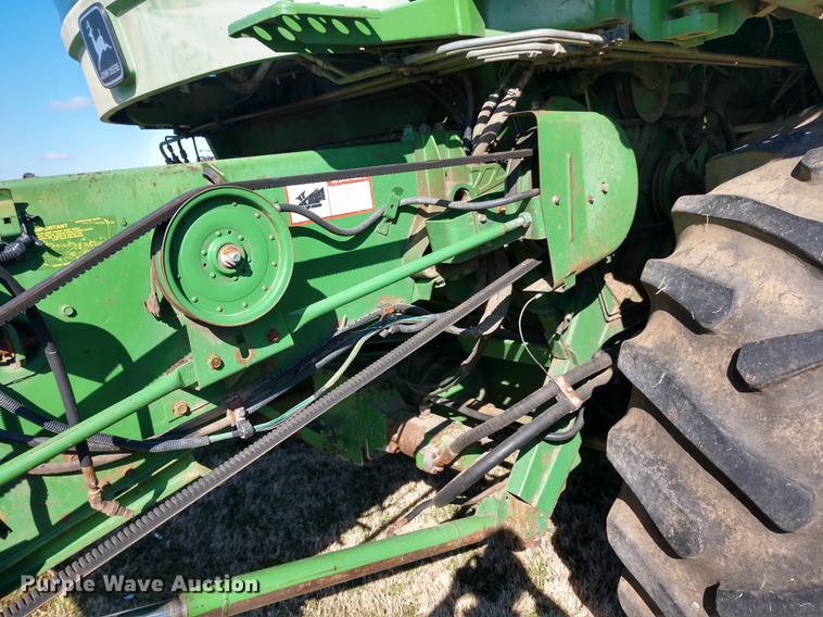 image for item DD6949 1994 John Deere 9600 combine