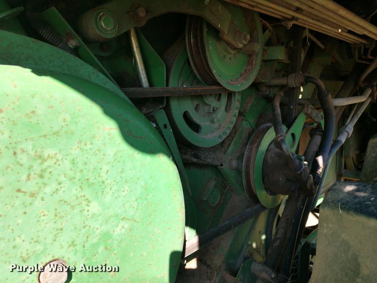 image for item DD6949 1994 John Deere 9600 combine