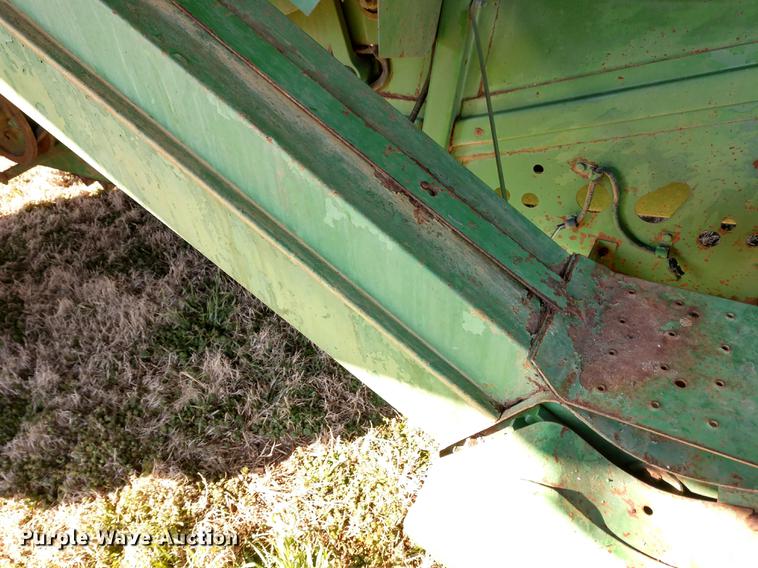 image for item DD6949 1994 John Deere 9600 combine