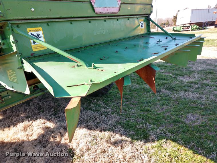 image for item DD6949 1994 John Deere 9600 combine