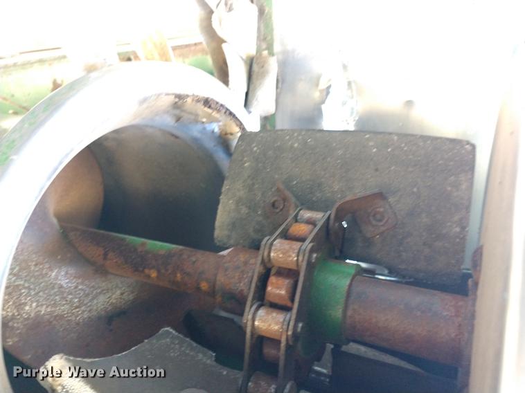 image for item DD6949 1994 John Deere 9600 combine