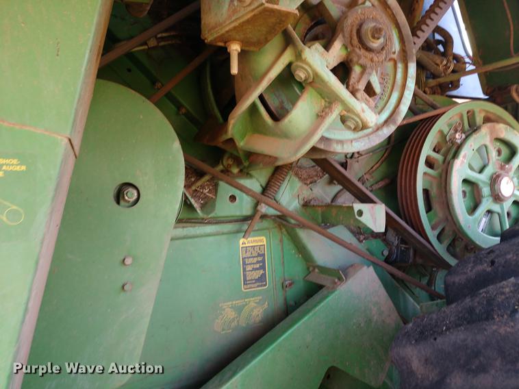 image for item DD6949 1994 John Deere 9600 combine