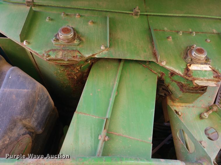 image for item DD6949 1994 John Deere 9600 combine