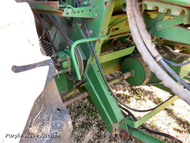 image for item DD6949 1994 John Deere 9600 combine