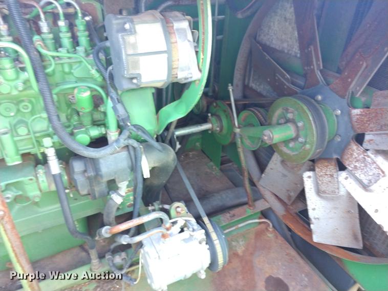 image for item DD6949 1994 John Deere 9600 combine