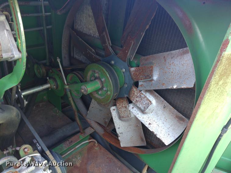 image for item DD6949 1994 John Deere 9600 combine