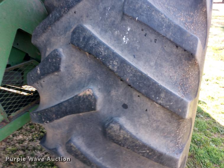 image for item DD6949 1994 John Deere 9600 combine