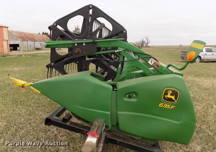 image for item DE1114 2010 John Deere 635F Hydraflex flex head