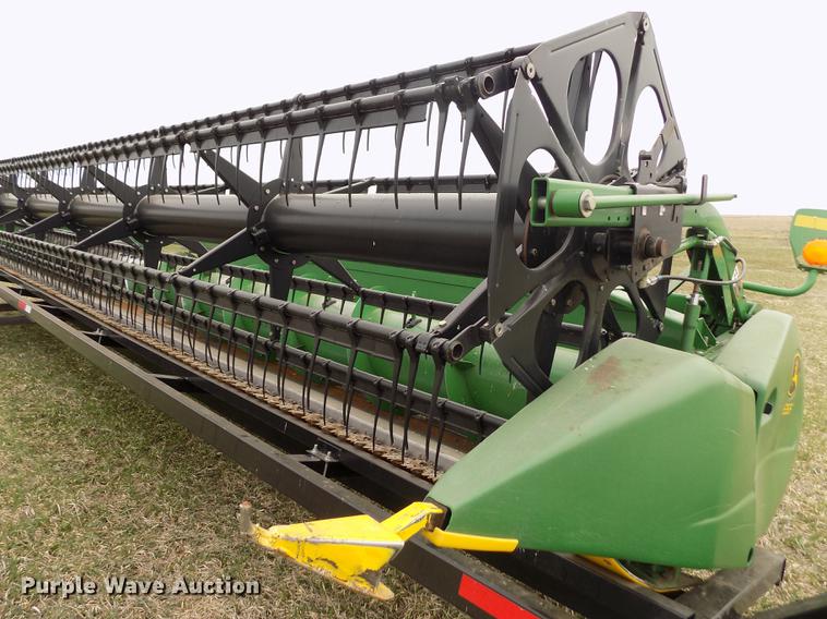 image for item DE1114 2010 John Deere 635F Hydraflex flex head