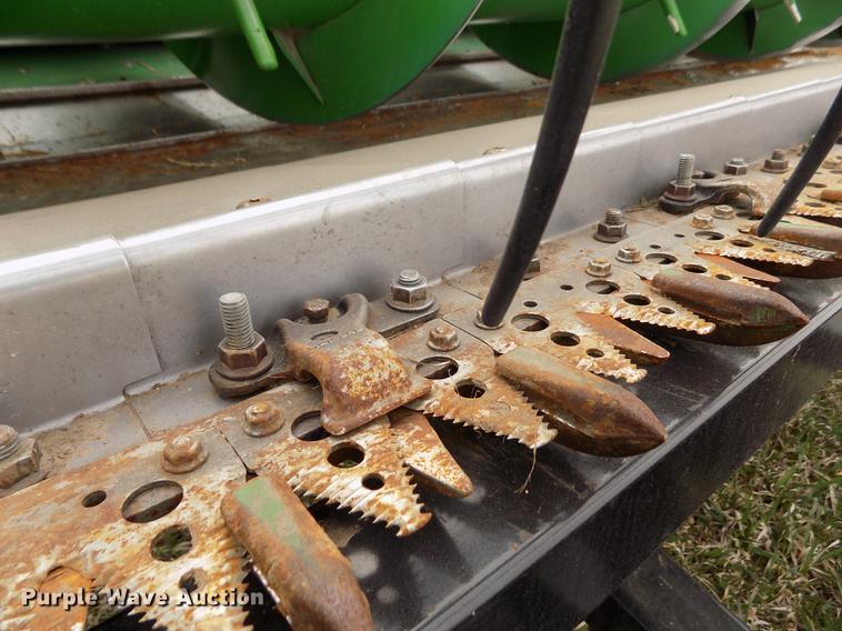 image for item DE1114 2010 John Deere 635F Hydraflex flex head