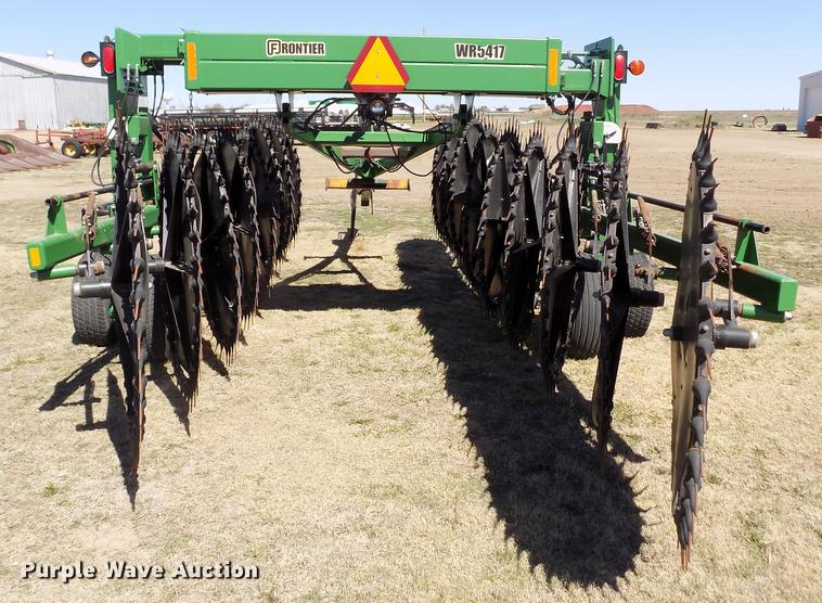 image for item DE1145 2014 Frontier WR5417 hay rake