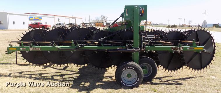 image for item DE1145 2014 Frontier WR5417 hay rake
