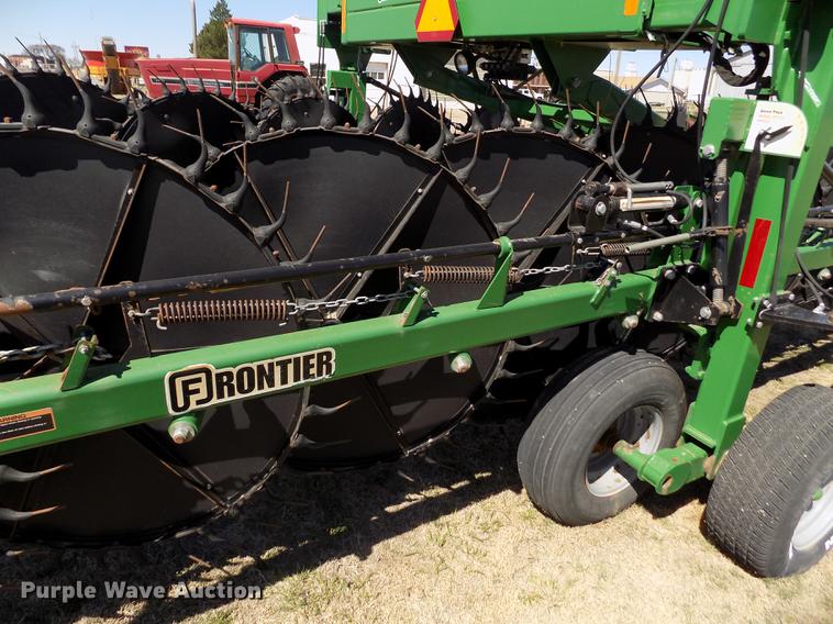 image for item DE1145 2014 Frontier WR5417 hay rake