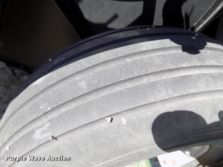 image for item DE1145 2014 Frontier WR5417 hay rake