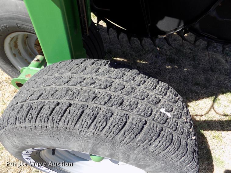 image for item DE1145 2014 Frontier WR5417 hay rake