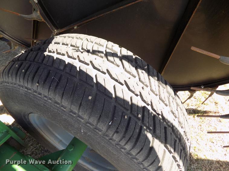 image for item DE1145 2014 Frontier WR5417 hay rake