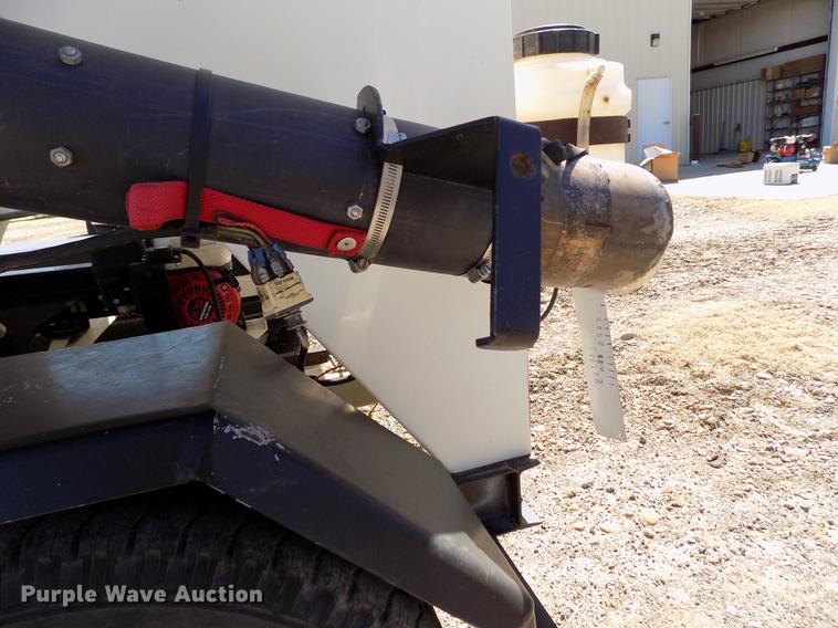 image for item DE1146 Friesen 220 seed tender