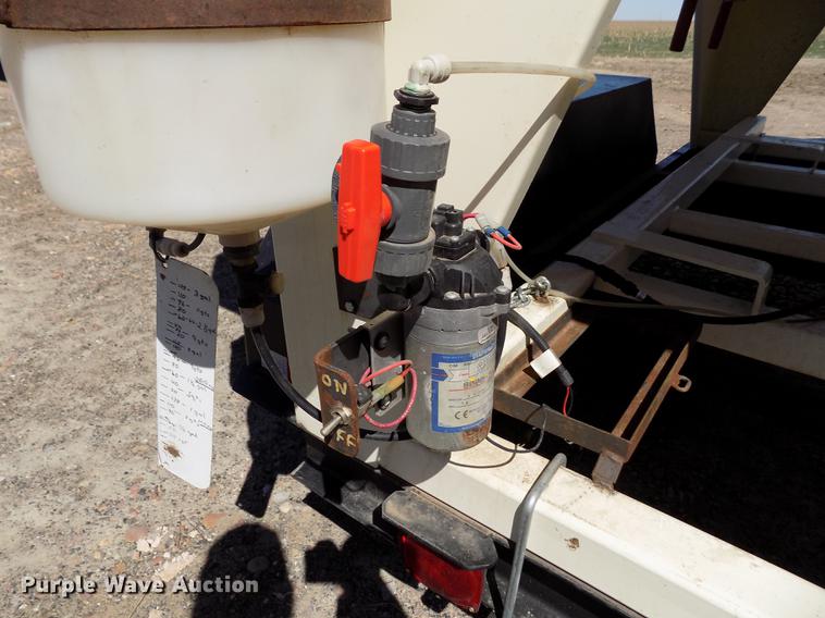 image for item DE1146 Friesen 220 seed tender