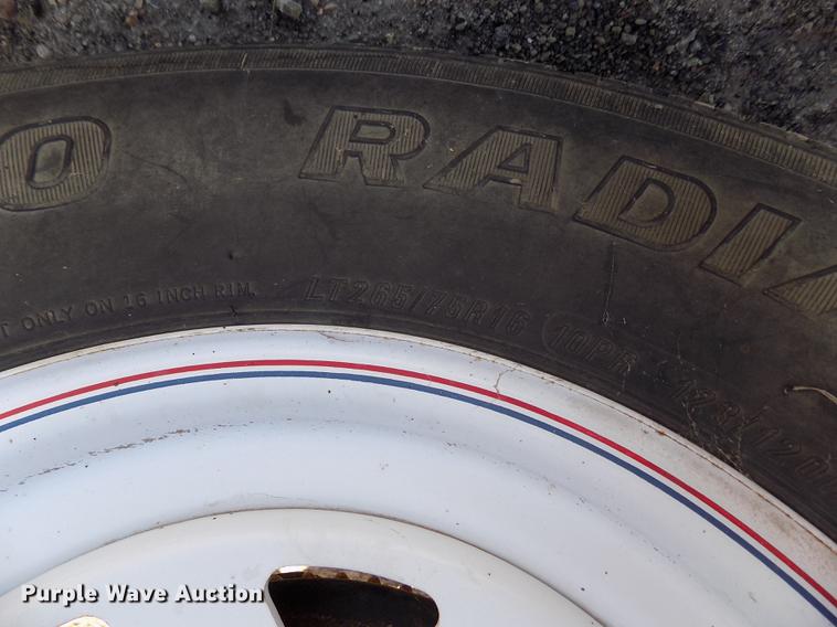 image for item DE1146 Friesen 220 seed tender