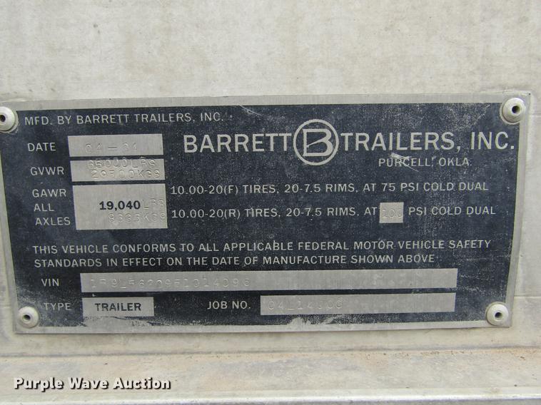 image for item DE6716 2005 Barrett livestock trailer
