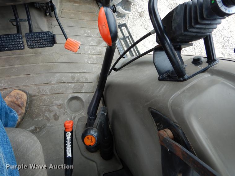 image for item DE8279 2003 Case IH JX90U MFWD tractor