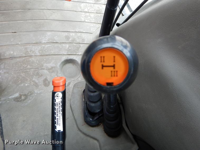 image for item DE8279 2003 Case IH JX90U MFWD tractor