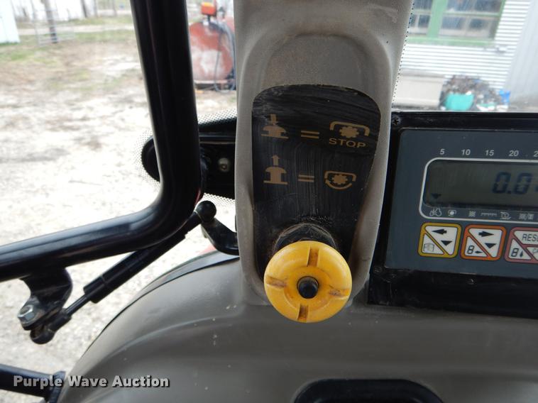 image for item DE8279 2003 Case IH JX90U MFWD tractor