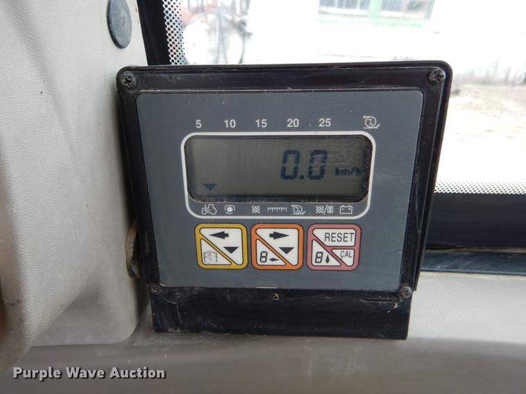 image for item DE8279 2003 Case IH JX90U MFWD tractor